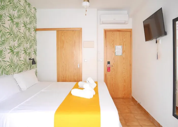 Pensionat Nanit Ibiza 3*