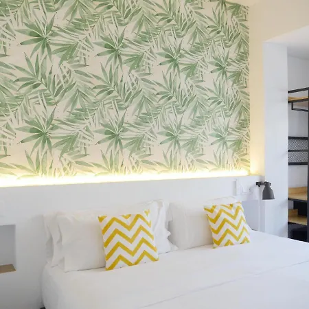 Pensjonat Nanit Ibiza 4*