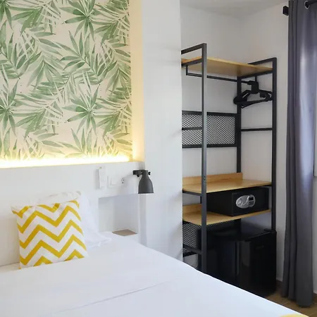 Pensjonat Nanit Ibiza Santa Eularia des Riu