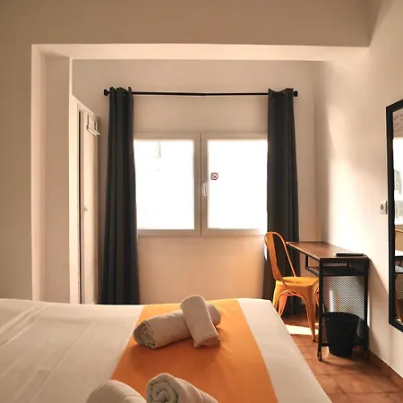 Pensjonat Nanit Ibiza 4*