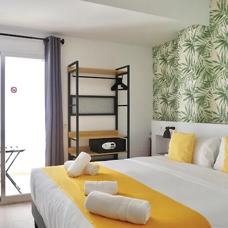 Pensjonat Nanit Ibiza 4*