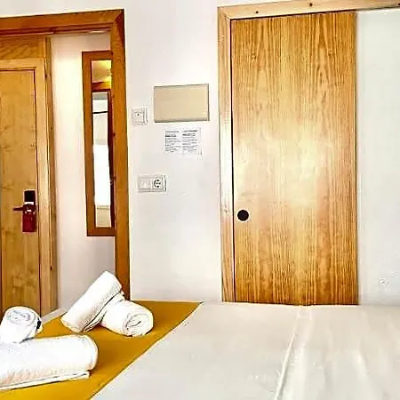 Casa de hóspedes Nanit Ibiza 4*